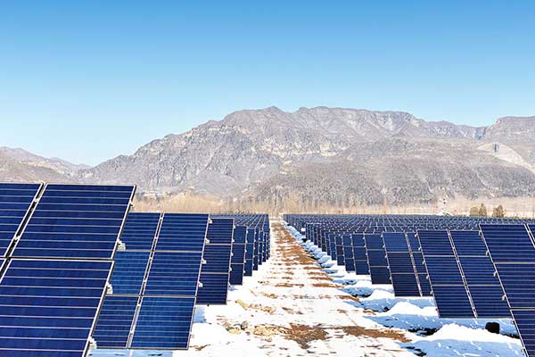 The-first-and-biggest-solar-plant